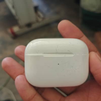 Airpods pro 2 for sale upper wla cover tota Howa ha or cable ni ha