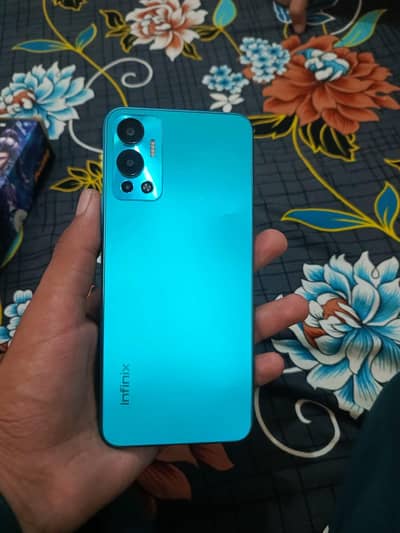Infinix Hot 12