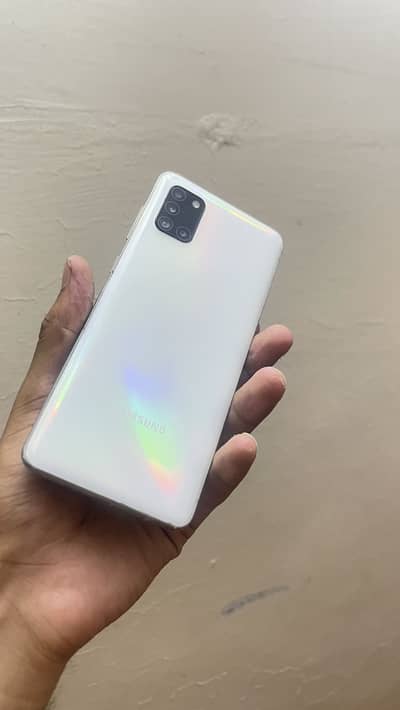 Samsung A31    4/128