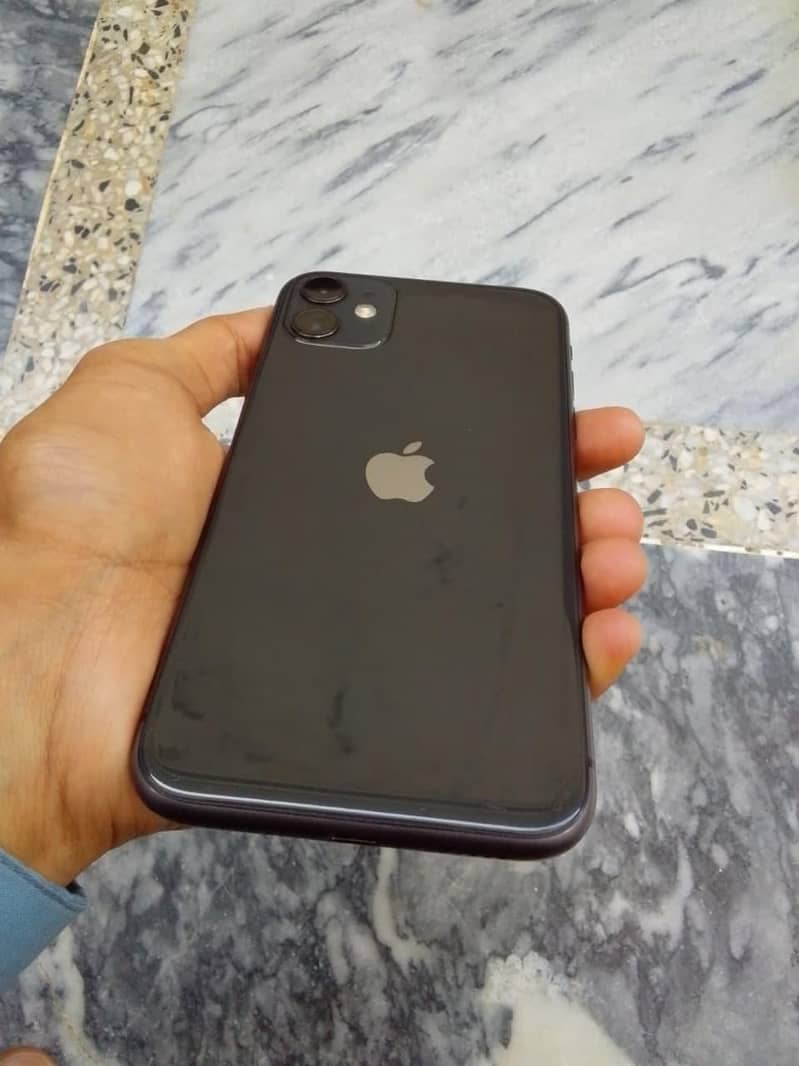 iPhone 11 2