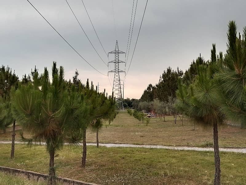 Bahria Enclave Corner Plot 1