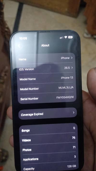 Apple iPhone 13