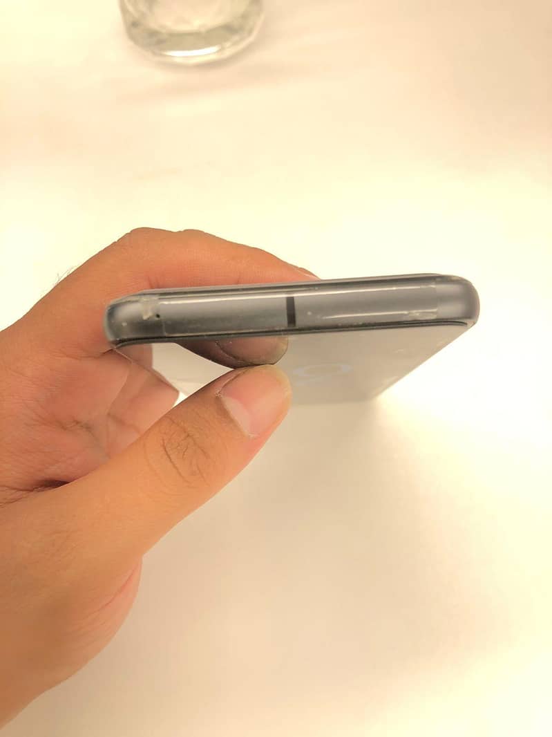 Google Pixel 8 5