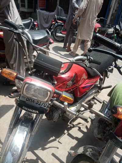 Honda 70cc bike urgent sale