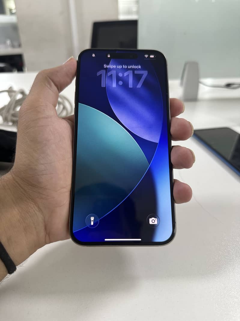 Apple iPhone 15 Pro Max 7