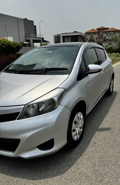 Toyota Vitz 2013