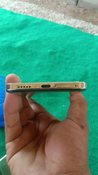 vivo y200 8+8/256