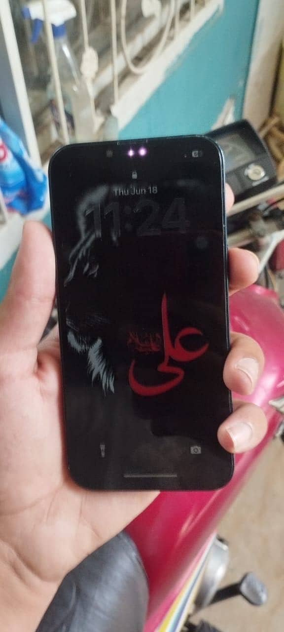 Apple iPhone 13 3