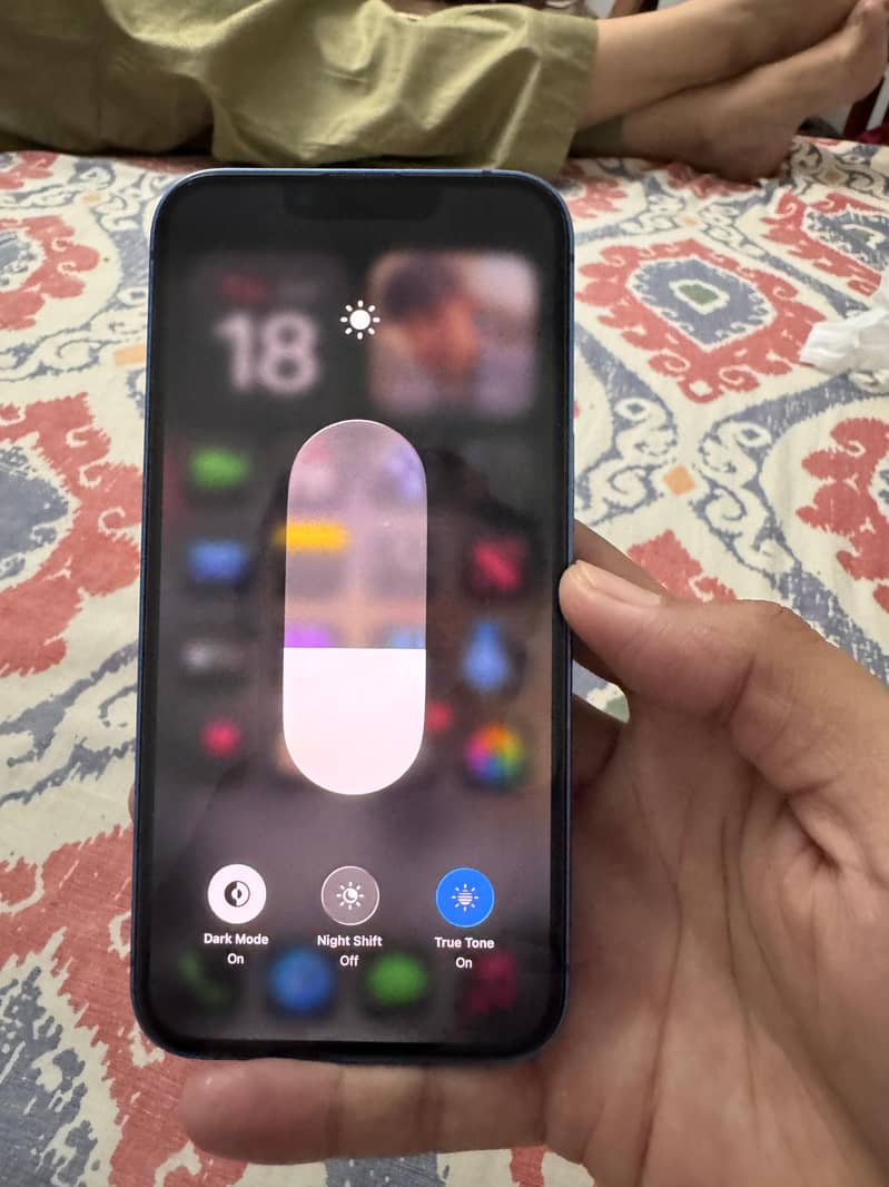 iPhone 13 9