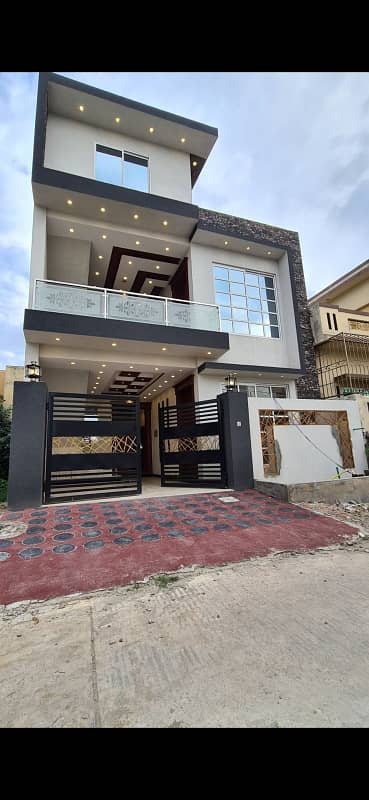 5 Marla Double Storey House Available For Sale