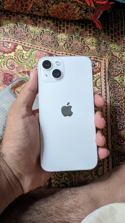 Apple iPhone 13