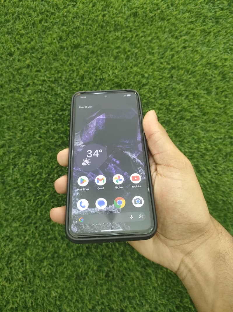 Google Pixel 8 5