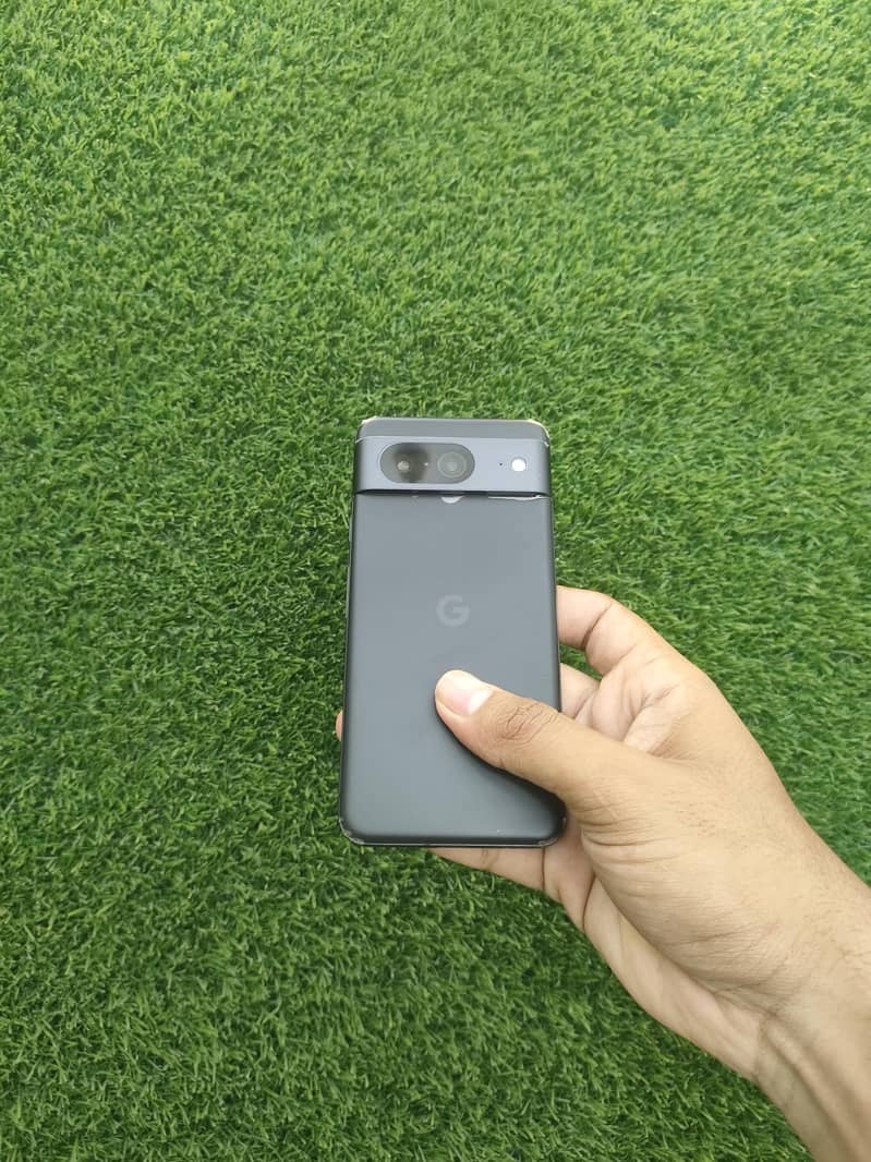 Google Pixel 8 7