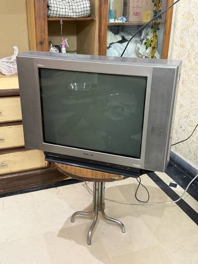 Sony color television 25” just like new in working condition