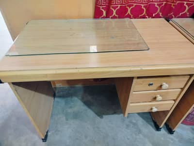 5000 Se Kam Rabta Na Karen Wooden Table 1. x5 x 3x5 size