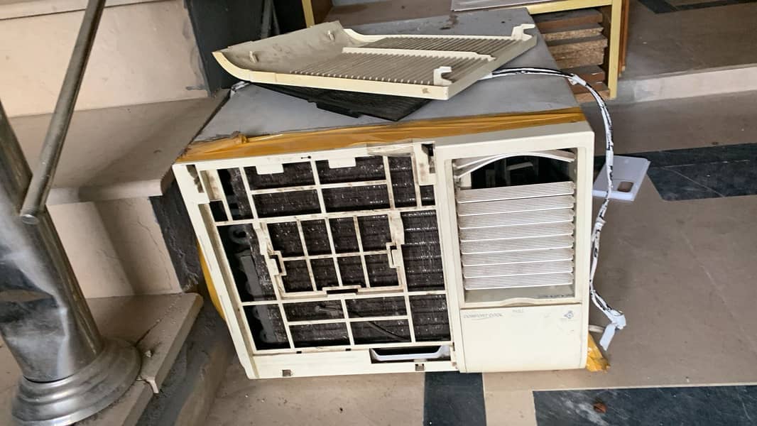 Window AC 1