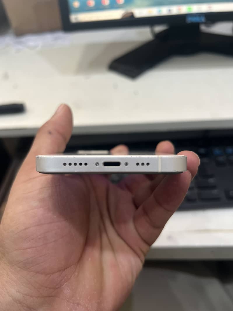 Apple iPhone 12 2