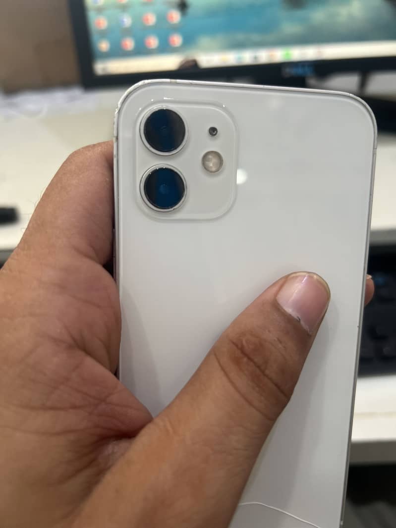 Apple iPhone 12 5