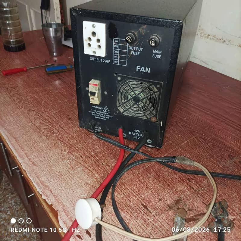Local UPS 800W 3
