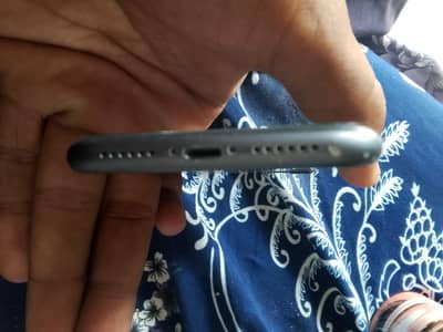 I phone 11 64 GB