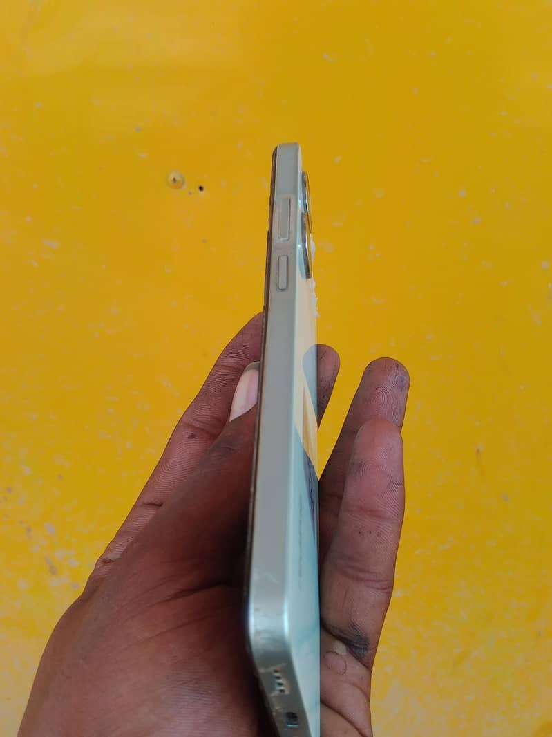 Realme Note 60x 2