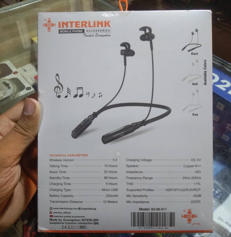 wireless headphones 1