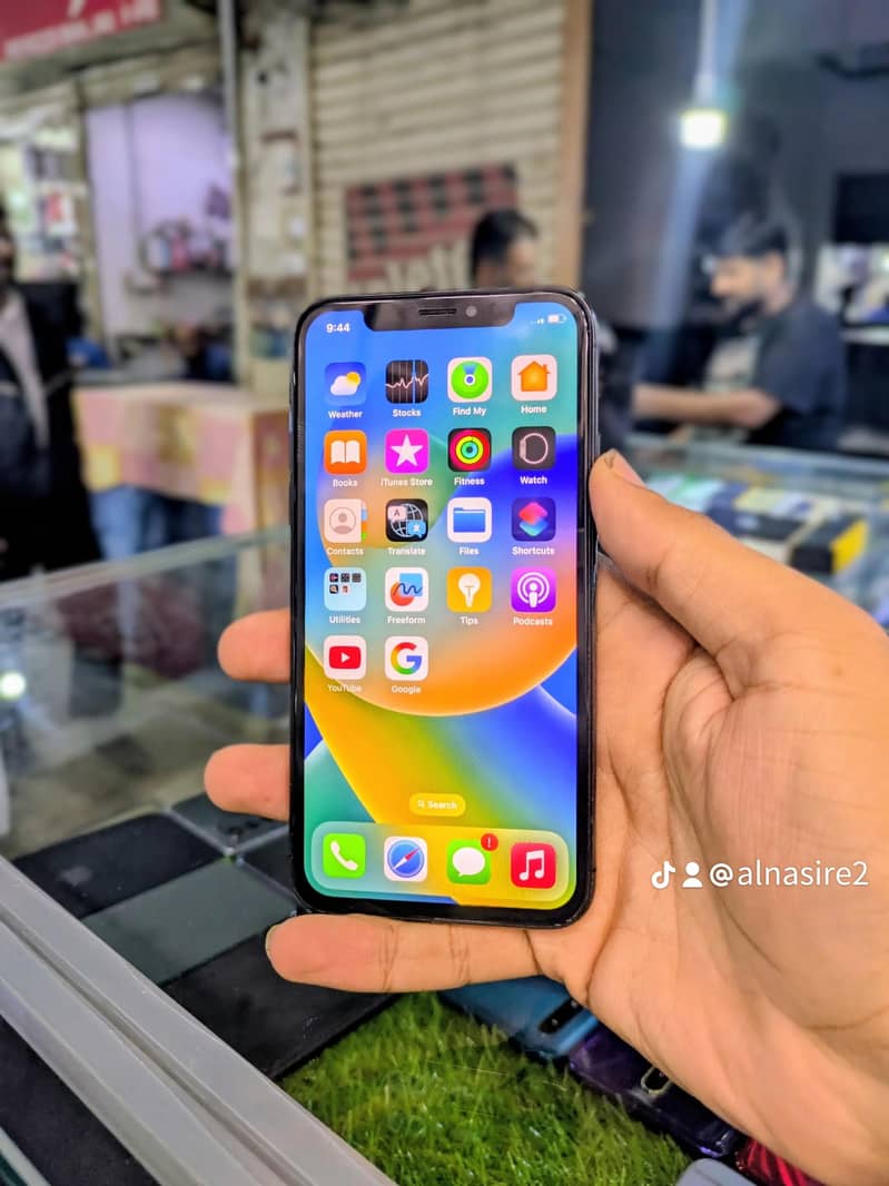 Apple iPhone X 1