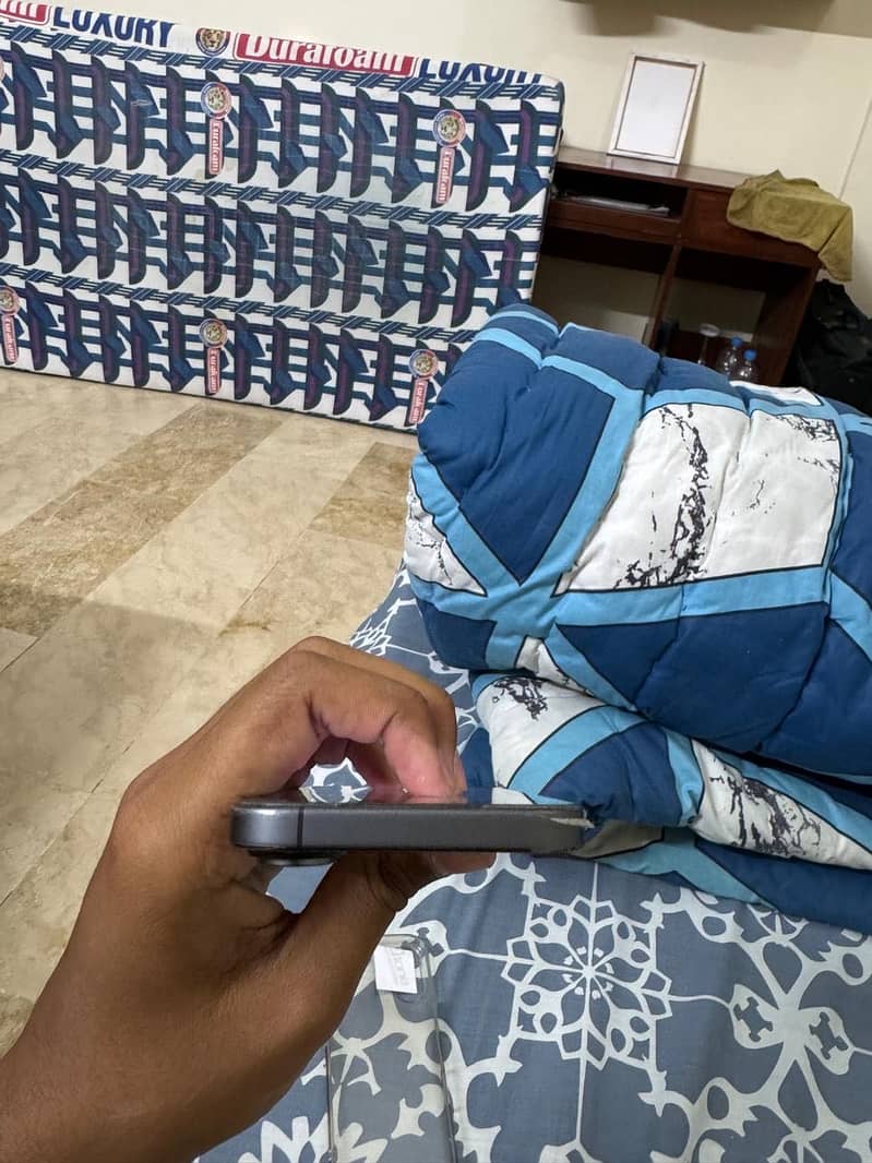 Apple iPhone 17 1
