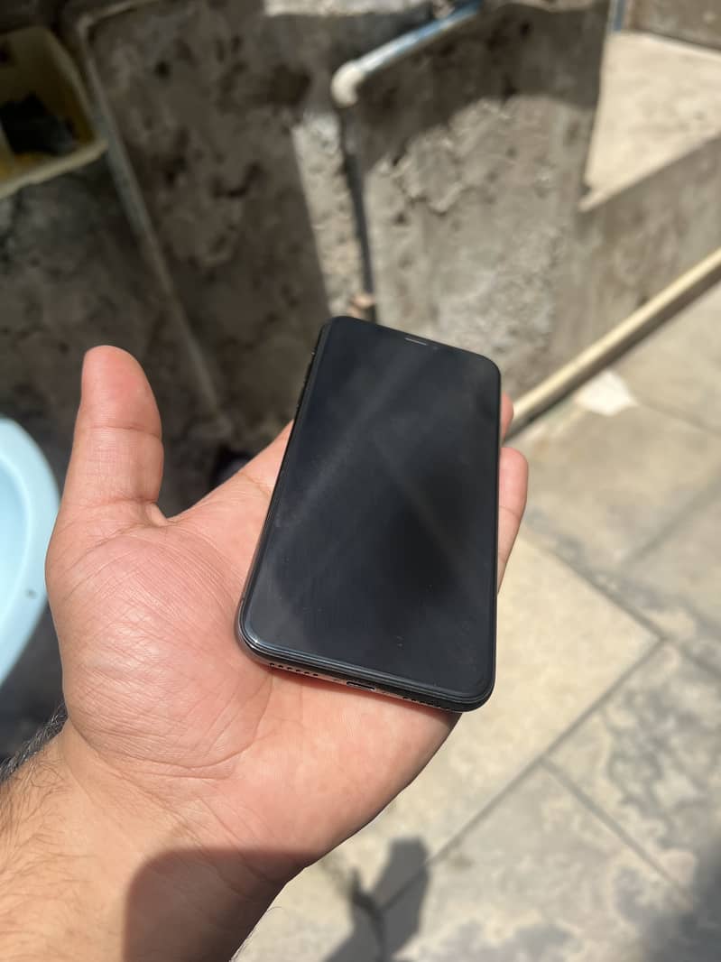 Apple iPhone X 1
