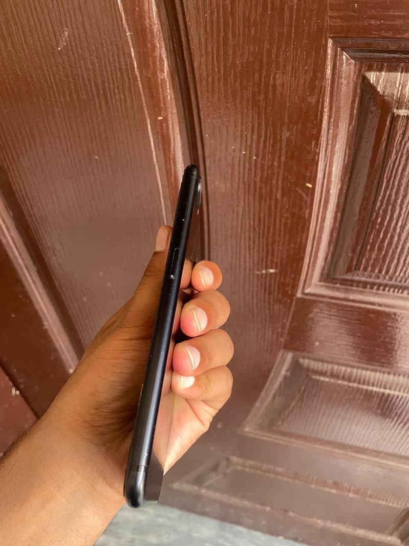 Apple iPhone 7 Plus 6