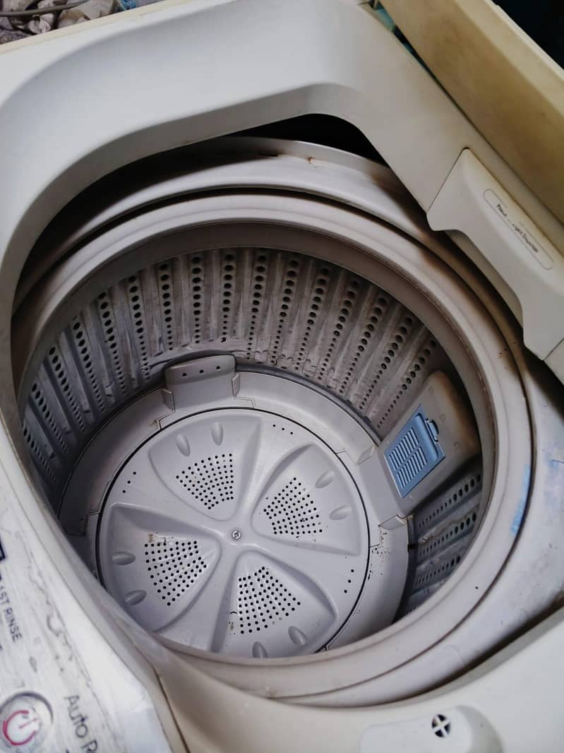Haier Fully automatic 7.5 kg  machine 3