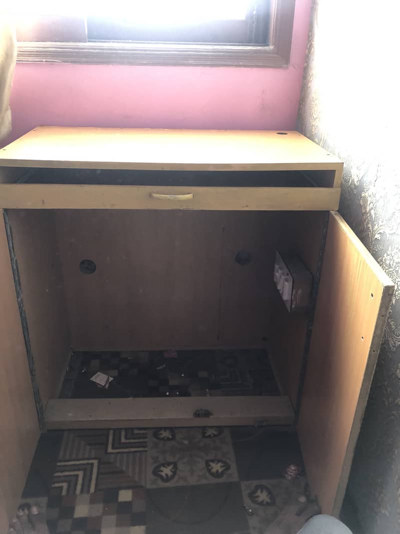 Computer table for sale 4