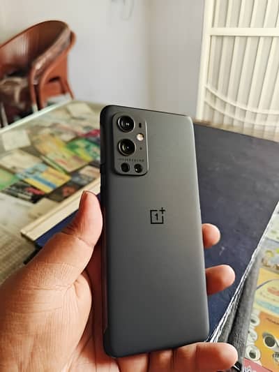 One Plus 9R