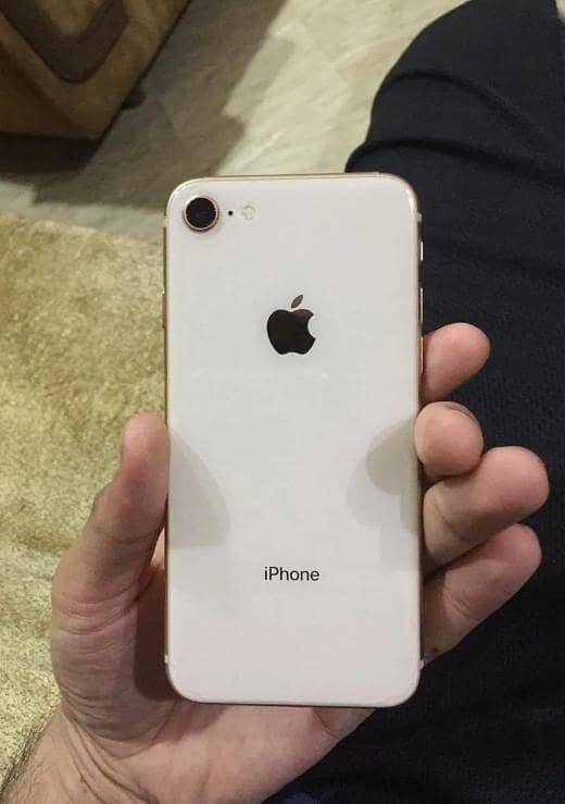 Apple iPhone 8 0