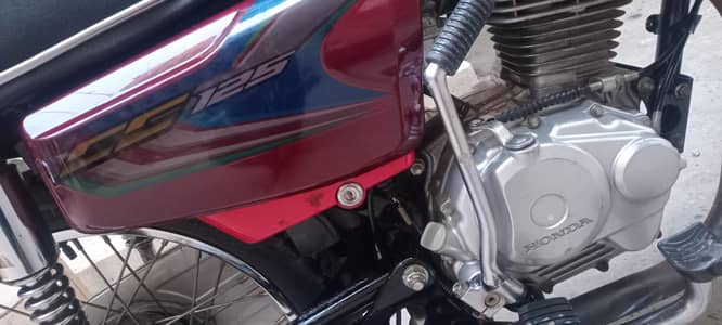 Honda CG125 Red colour