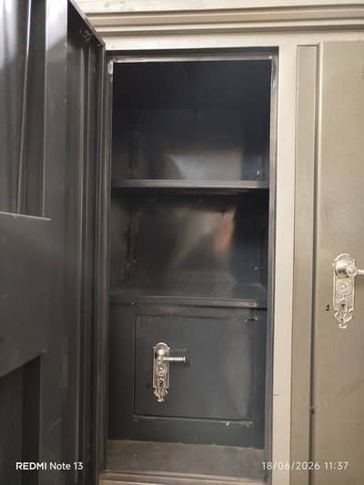 Aluminum stainless steel  cupboard with lockers ,brand new condition