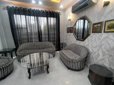 furnished upper potion for daily short stay