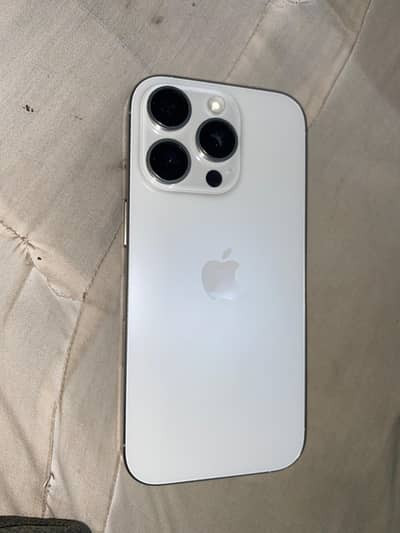 Apple iPhone 16 Pro