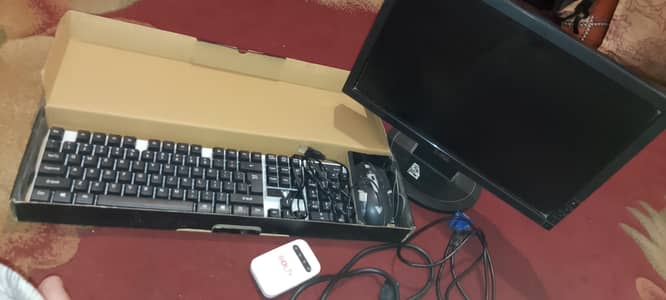 Computer LCD+lighting KeyBoard & Mouse + Zong 4G wireless device