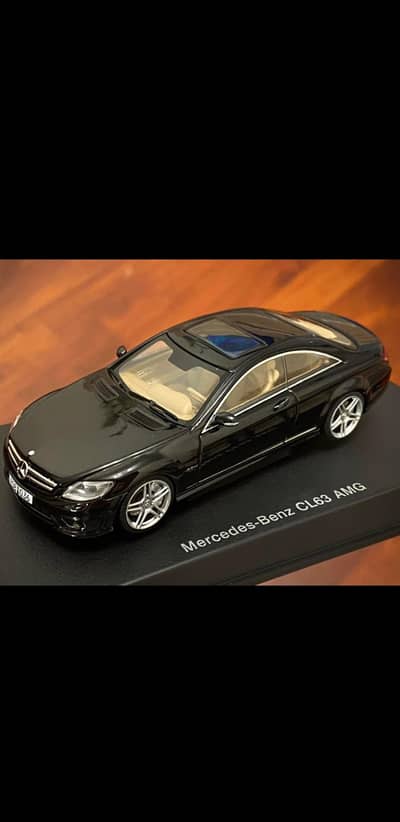 Maisto 1/24 Rare Model Mercedes Benz CL63-AMG