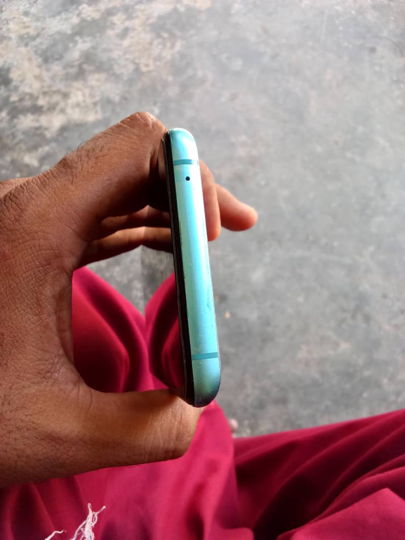One Plus 8T 4