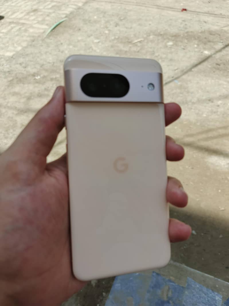 Google Pixel 8 3