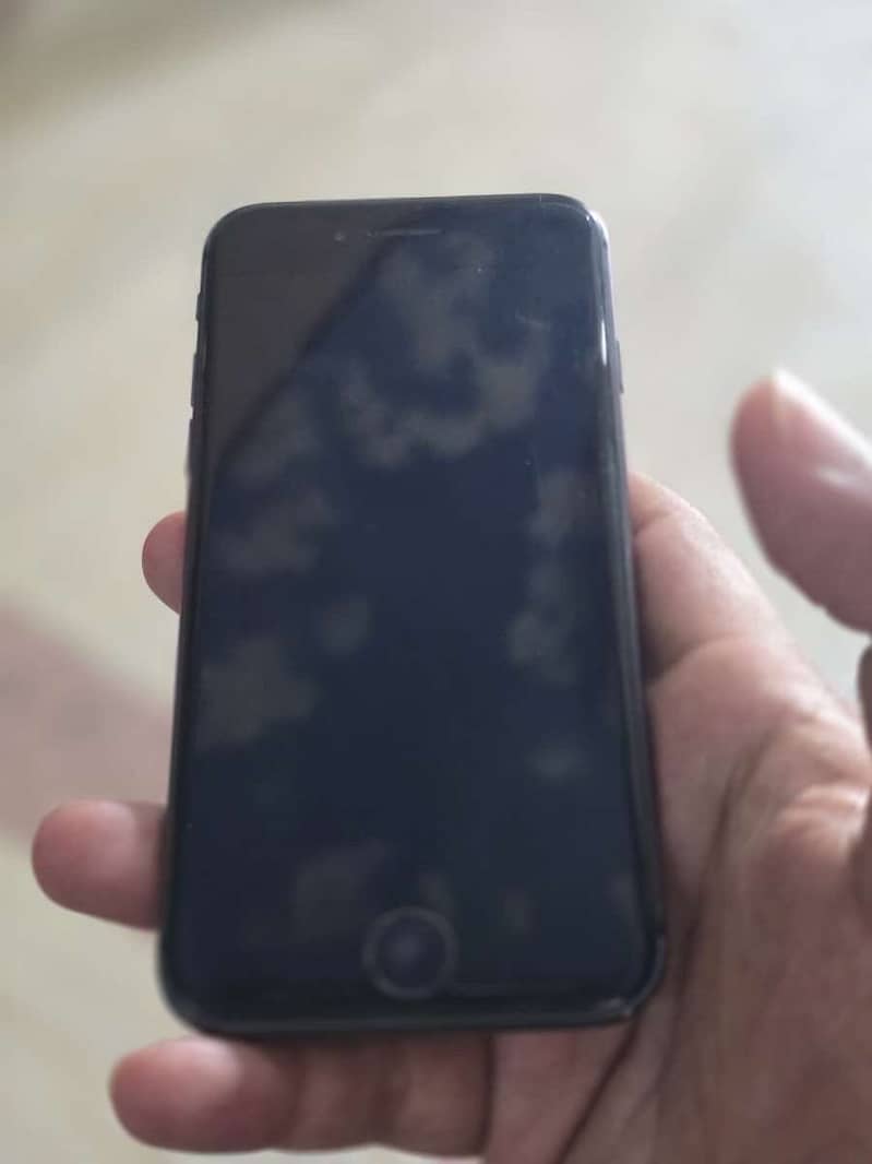 Apple iPhone 8 0