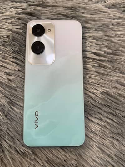 Vivo Y18