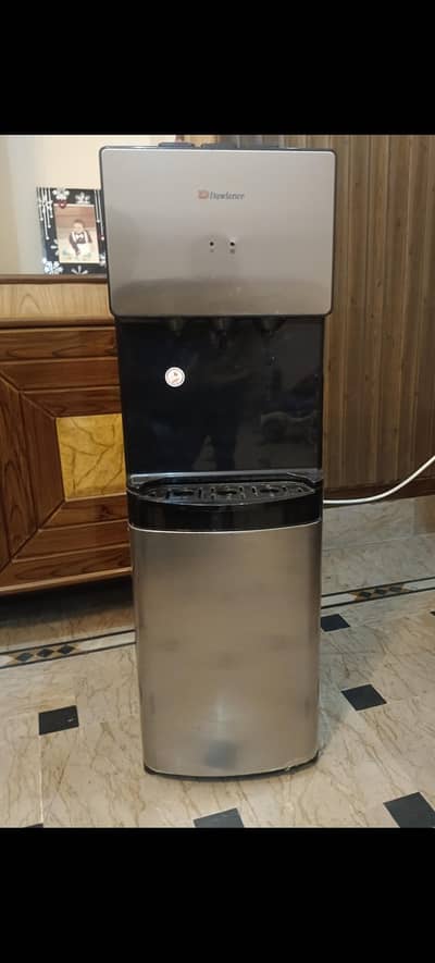 Dawlance water dispenser Hot +Cold+Fridge - 3 month used-kasur
