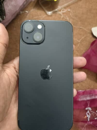 Apple iPhone 13