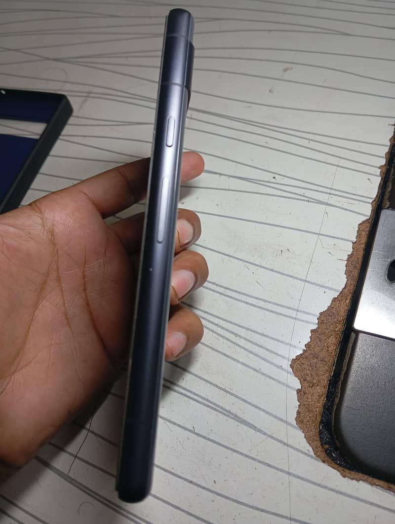 Google Pixel 7a 4