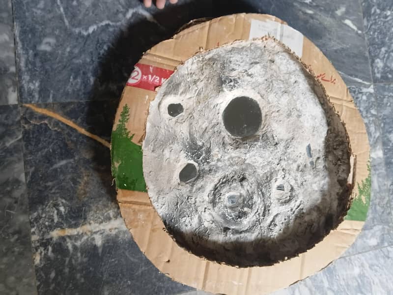 Moon lamp base without lighting with full material using mirror inside 3