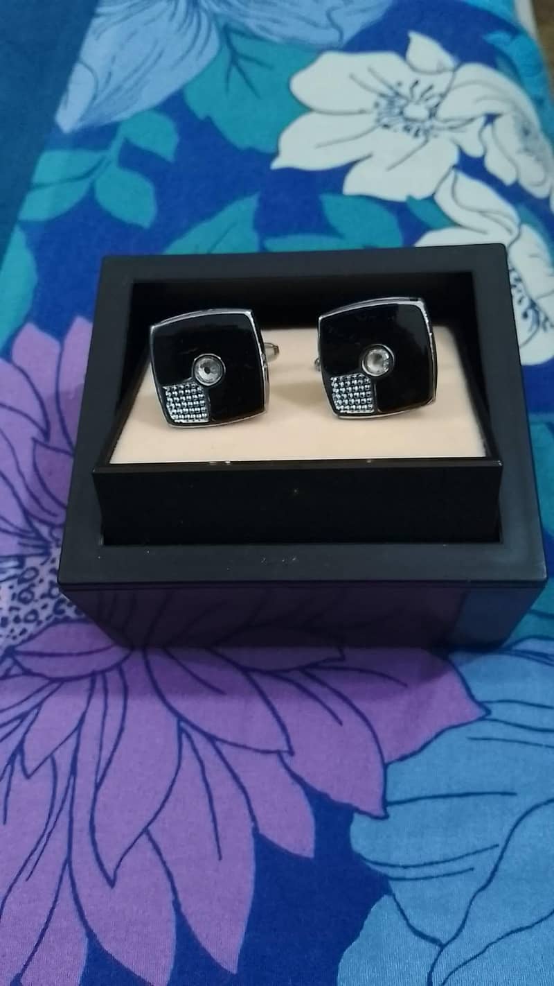 Cufflinks 9