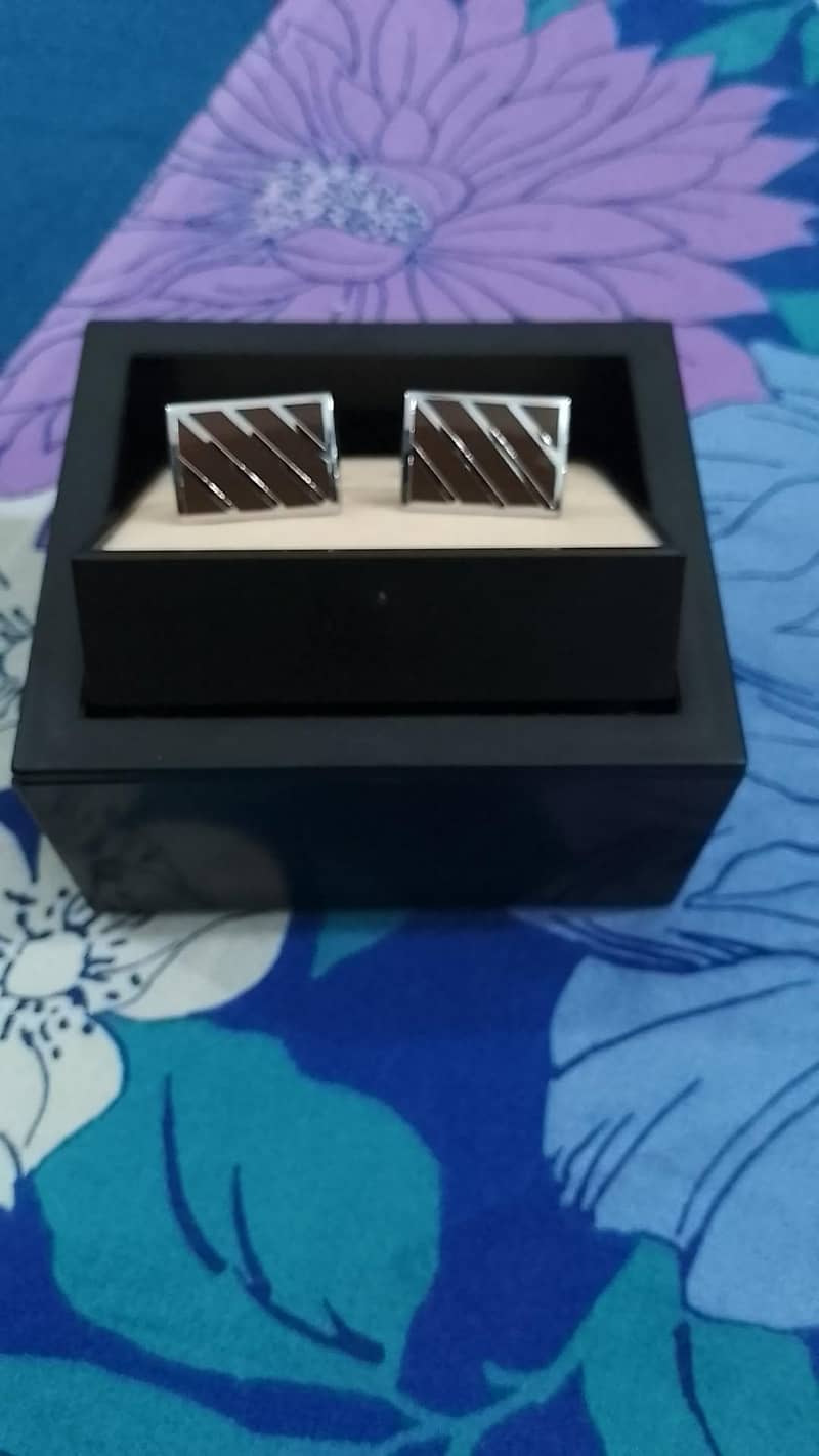 Cufflinks 11
